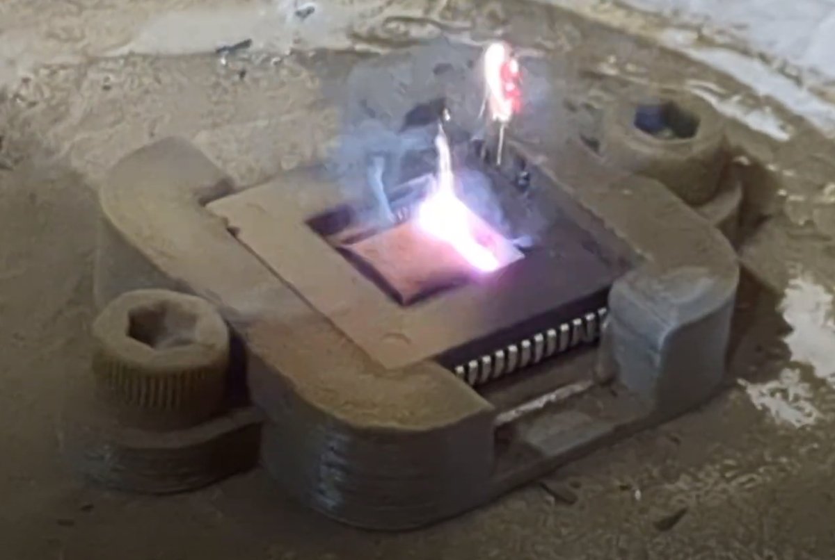 johndmcmaster's tweet image. Laser decapping PLCC &quot;mass production&quot; in collaboration with @mpeg4codec . Goal: decap 30-40 PLCCs to bare die for repackaging