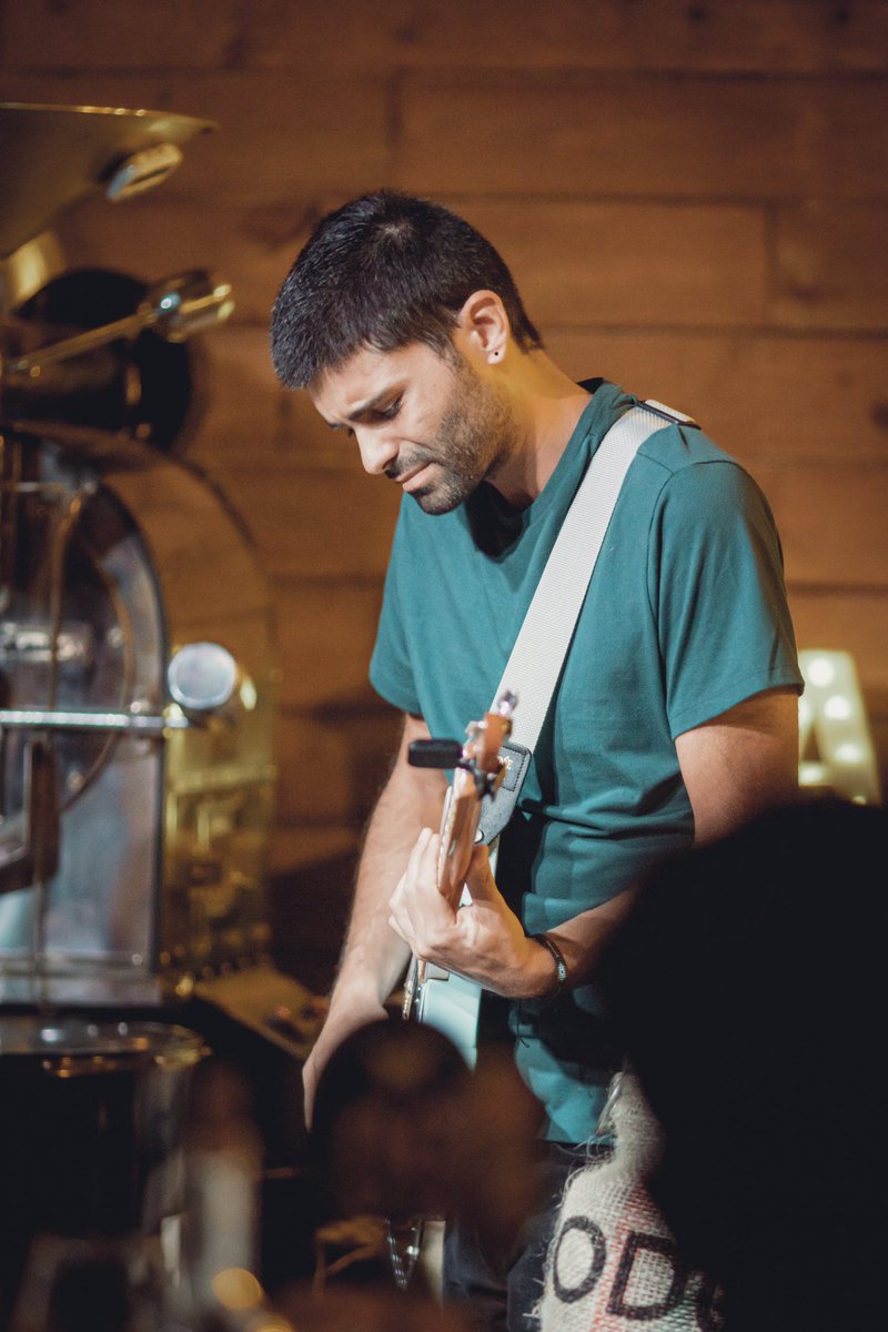 · P I O · tweet media