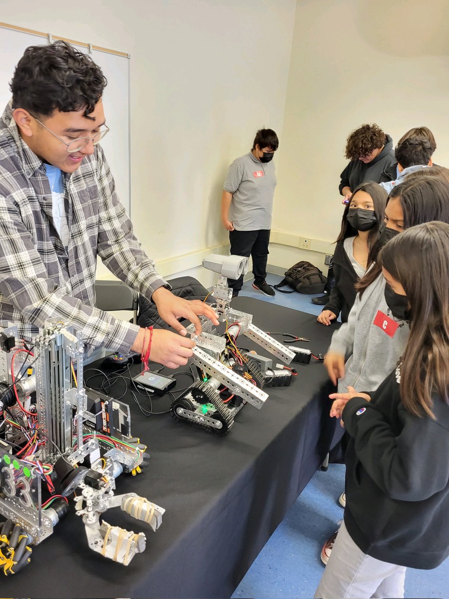 Compton High School tweet media