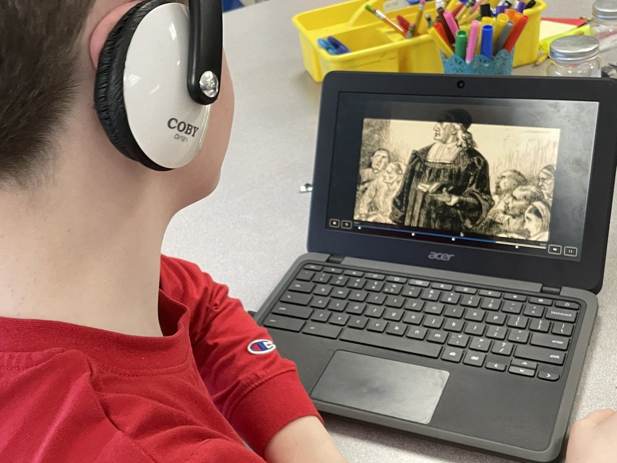 MrsFarleyDLC's tweet photo. @MrsRizzo3’s students are using a variety of resources to research Pilgrim, Puritan, & Native leaders in history! #googleread&write @Seesaw @edpuzzle @elmwalpole https://t.co/IDqQ08moaC