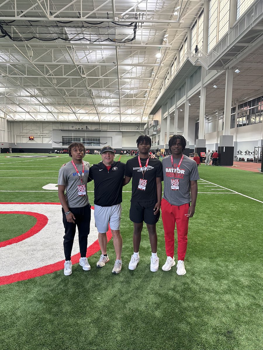 Had a great time today down in Athens getting to watch <a href="/GeorgiaFootball/">Georgia Football</a>!#GoDawgs
 <a href="/er_football/">ER Indians Football</a> <a href="/KirbySmartUGA/">Coach Kirby Smart</a> <a href="/TravionScott/">Tray Scott</a> @JCollinsUGA <a href="/TNSelect7V7/">TN Select Sports 7V7</a>