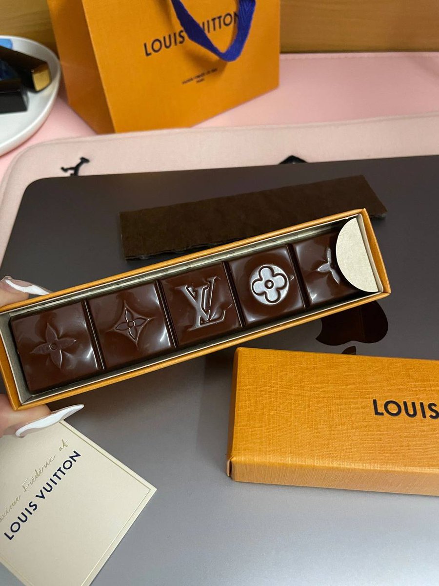 Today's surprise, come only LV