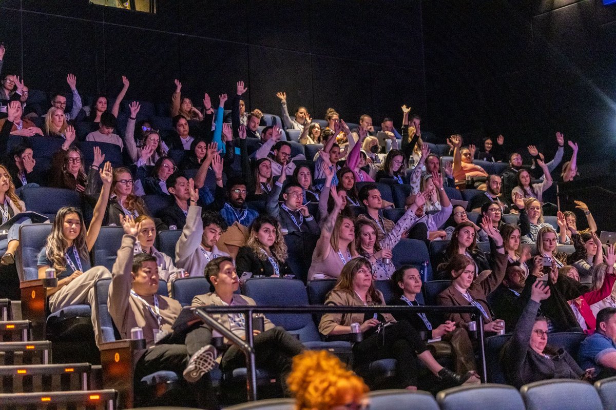 Social__Pacific's tweet photo. And that’s what we like to call DAY ONE!!! Can’t wait to do it all over again tomorrow with another incredible lineup of speakers 🤩 #SocialPacific https://t.co/iZhZnFPq1q