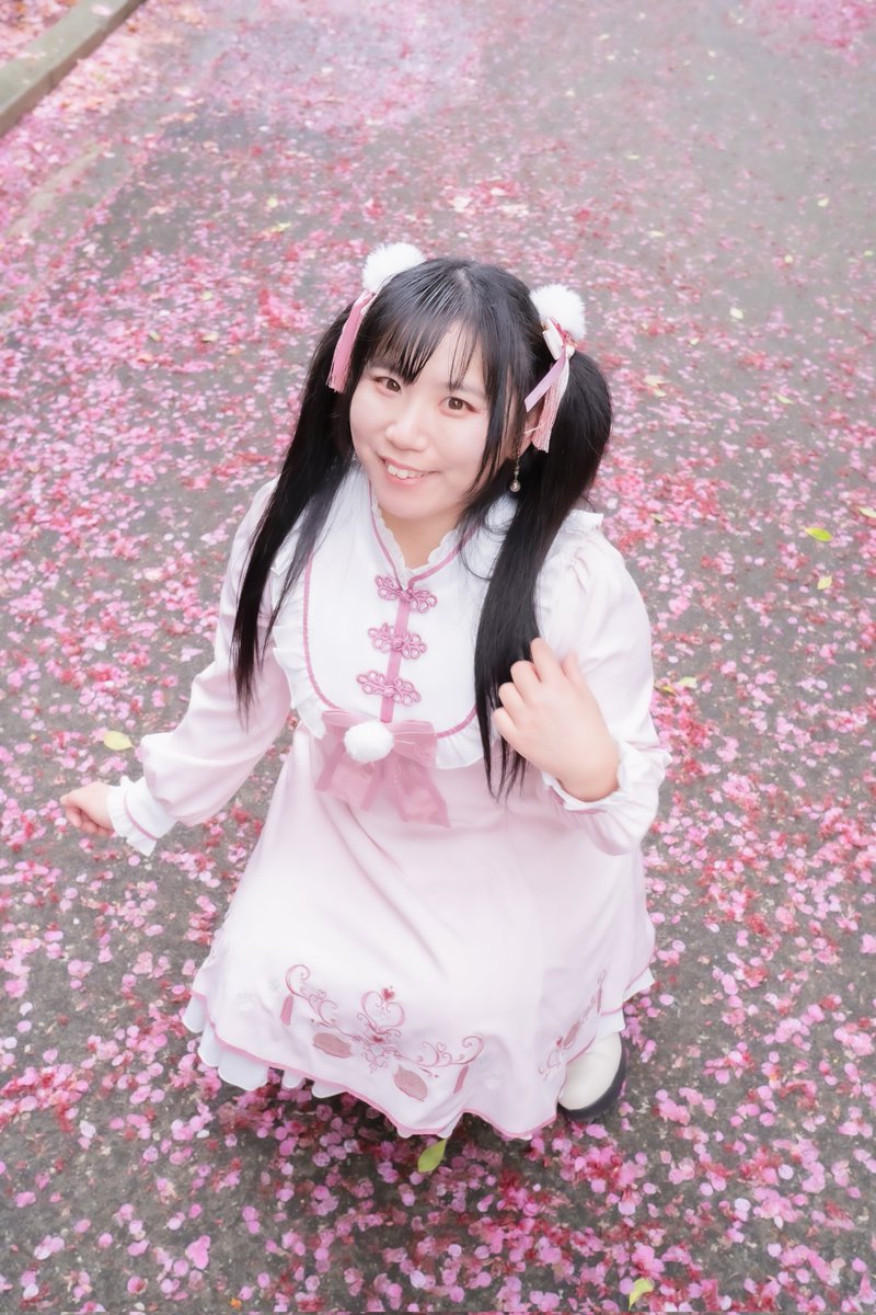flayspid_cam's tweet photo. 桜ポートレート
大野敦子さん https://t.co/h1nVpILcT1