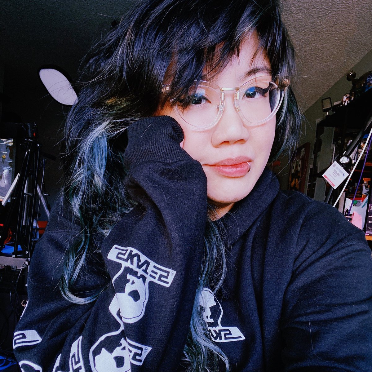 m.lvcrft ☻ tweet media