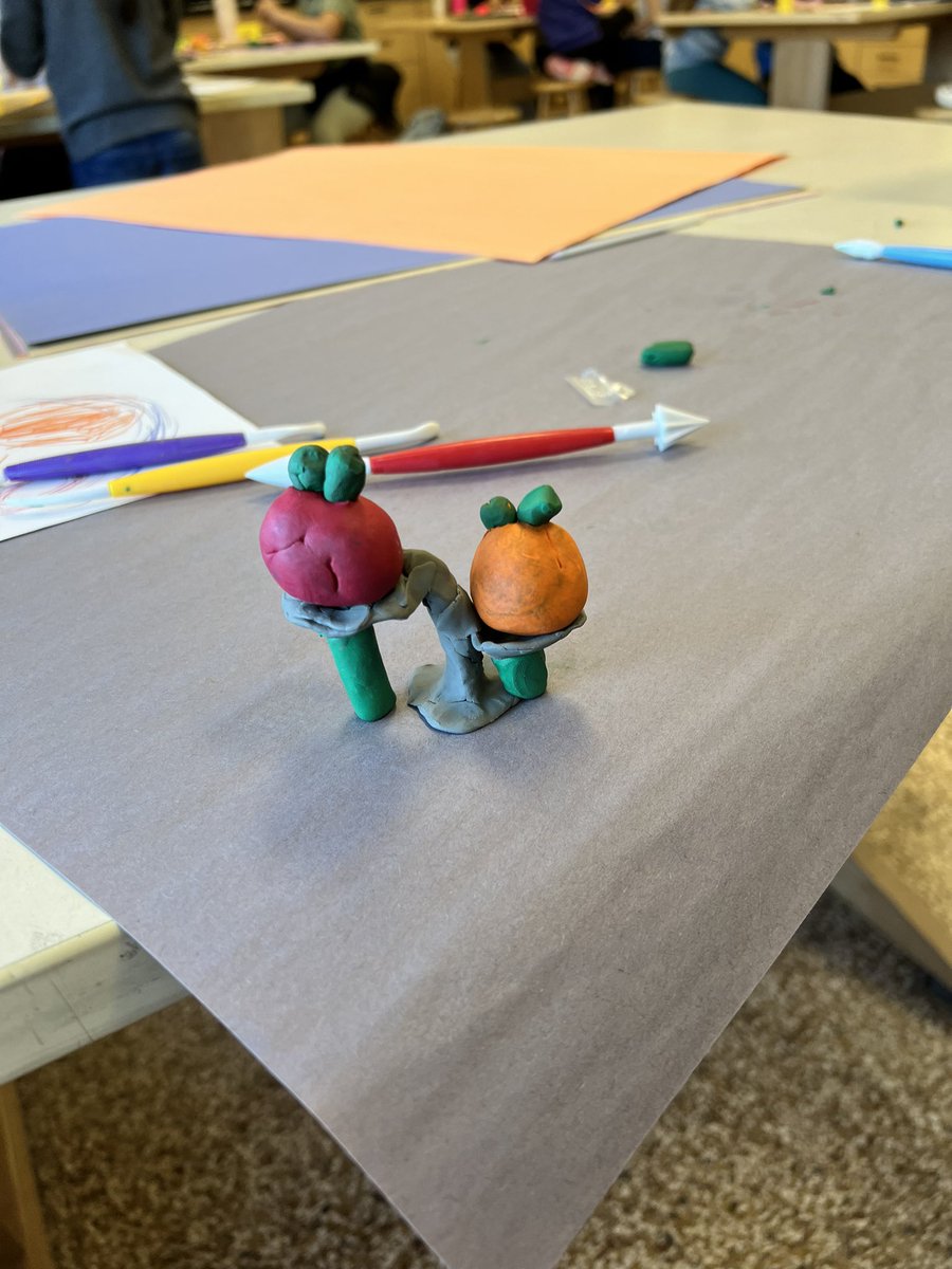 STEAMwithSasso's tweet photo. So excited to see our #UsProject for the @ChappaquaPTA Us Art Show come to fruition. 
✅Design
✅Prototype 
Next step … final sculpture.
#DesignProcess #UsArtShow #ArtistsAtWork #STEAMedu #REBellTone #WeAreChappaqua https://t.co/IED0ru6ACs