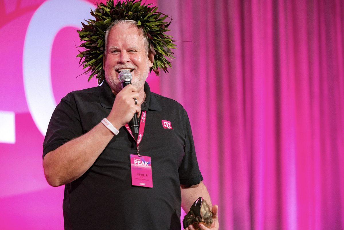 The @TMobile leaders may have been on the town hall stage, but the real stars at this event are our #PEAK23 winners! Congratulations to all and THANK YOU for all you do. 🫶