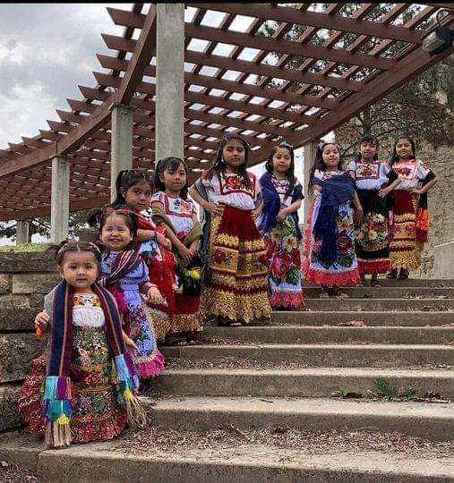 MoheadNumbers's tweet photo. Believe in children.
There is faith in their eyes,
love in their eyes,
love in their touch,
kindness in their gestures.
Thrill with them at life’s big
and small moments
Hold them close.
From small beginnings
Come great things.
Love them truly Fawn
Girls of the Purhepecha Plateau. https://t.co/AsTppCce9y