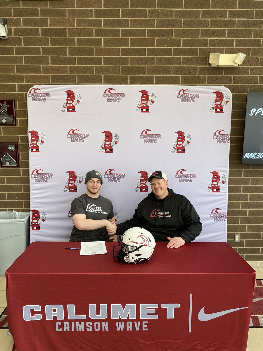 CoachJayNovak's tweet photo. Welcome to the Wave Football Family Paul! #MakingWaves #RPE #ComeGrowWithUs https://t.co/dPAKsQibFr
