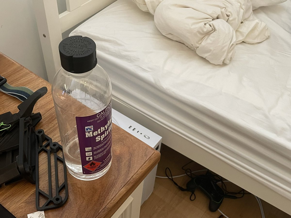 Lukasterix's tweet photo. Near death experience woke up thirsty and almost drank this without knowing 💀💀💀my dumbass left it there after cleaning https://t.co/QC8kGE4w17