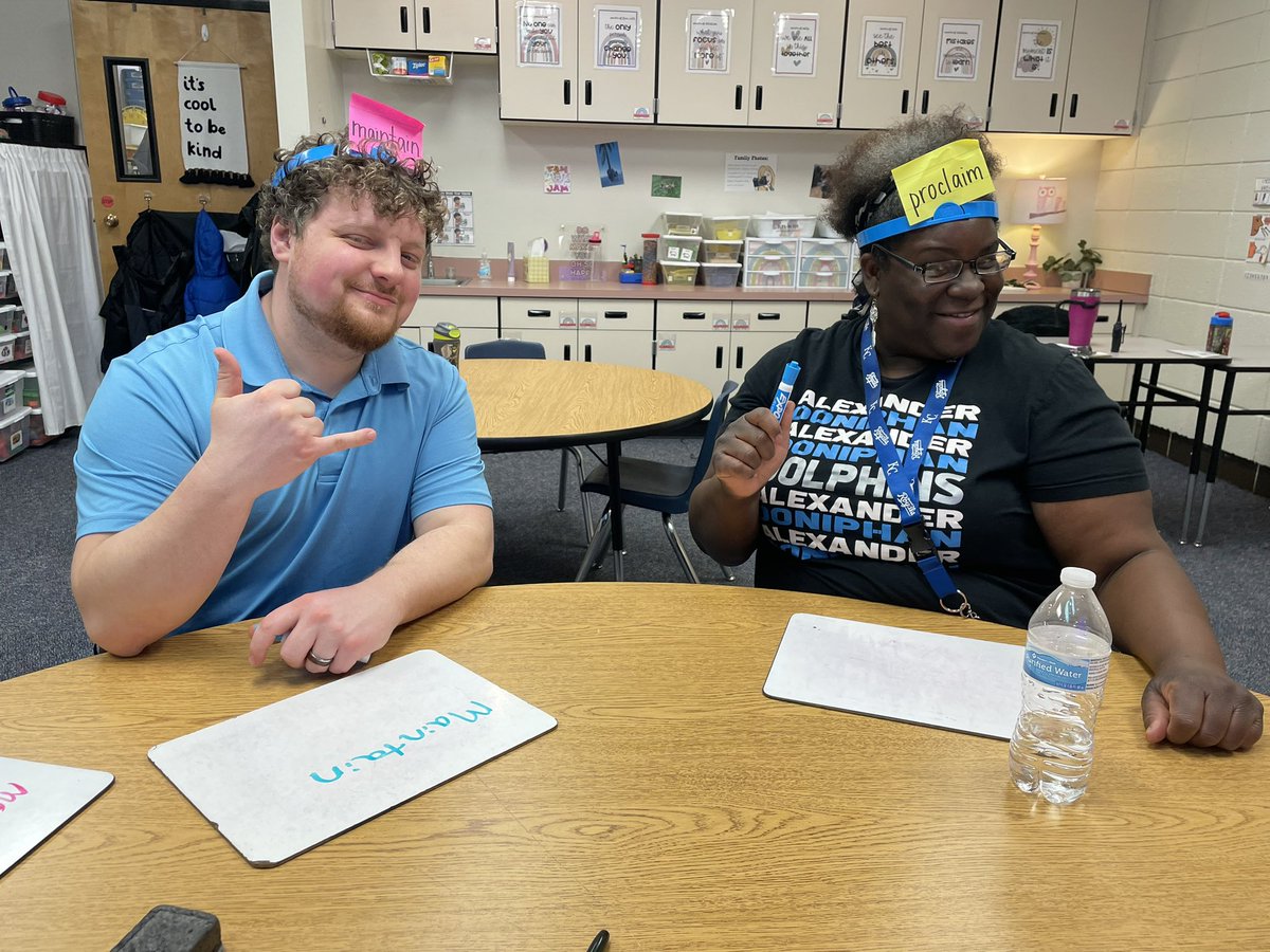 Is it really work if you get to play games? Decoding + encoding practice - your partner reads your word and you spell it on a whiteboard. Also, yes, there were actual students playing too, don’t worry - the grown ups didn’t have all the fun 😂 #sharethegoodlps #lpsAD