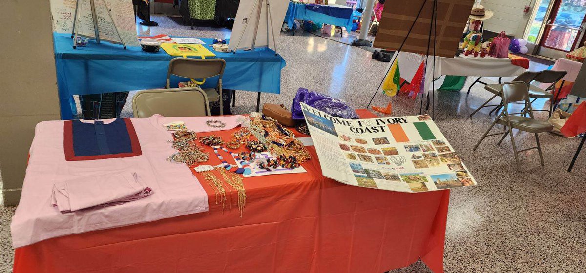 DrMutawally's tweet image. International Night 2023! #unity #onecommunity #DreamBIG @nagleee @Super_GCS @CTruittNCDPI @GCSchoolsNC