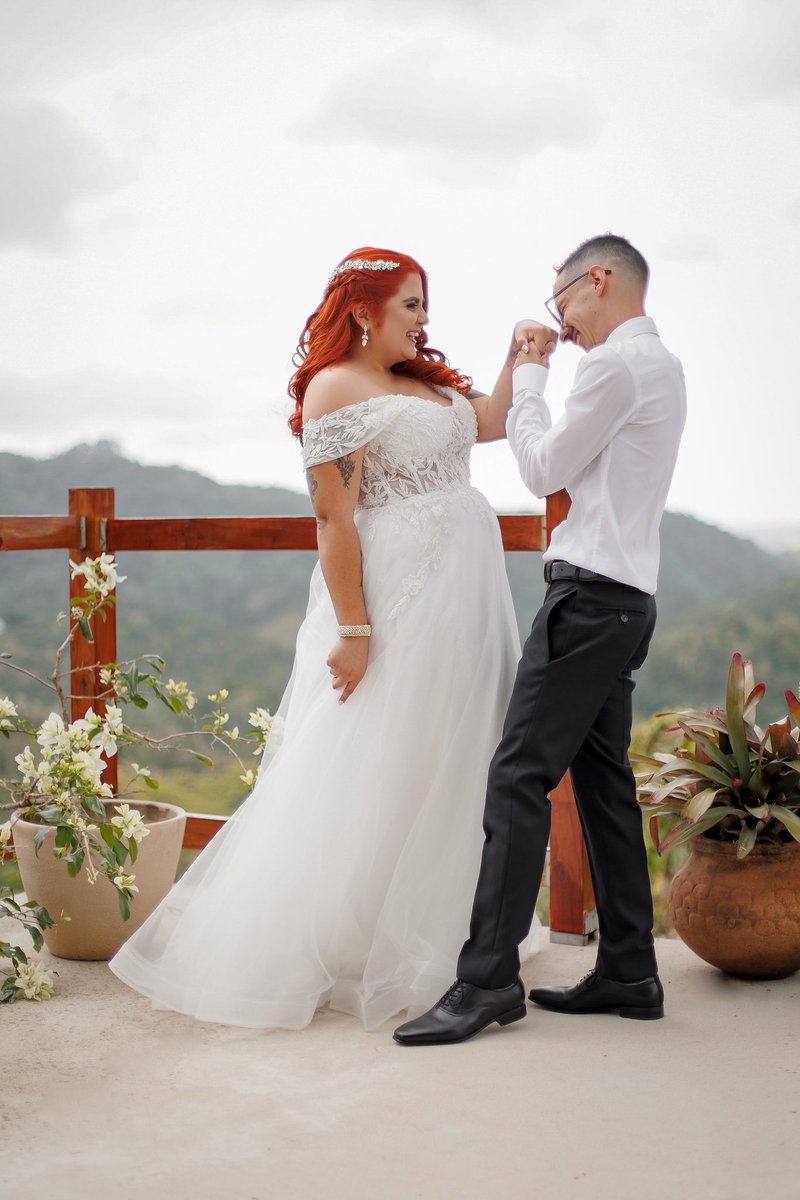 natashaidaliz's tweet photo. Repetiría nuestro día de boda una y otra vez. 🤍  

@Valdo717 https://t.co/hBnR8ylTsa