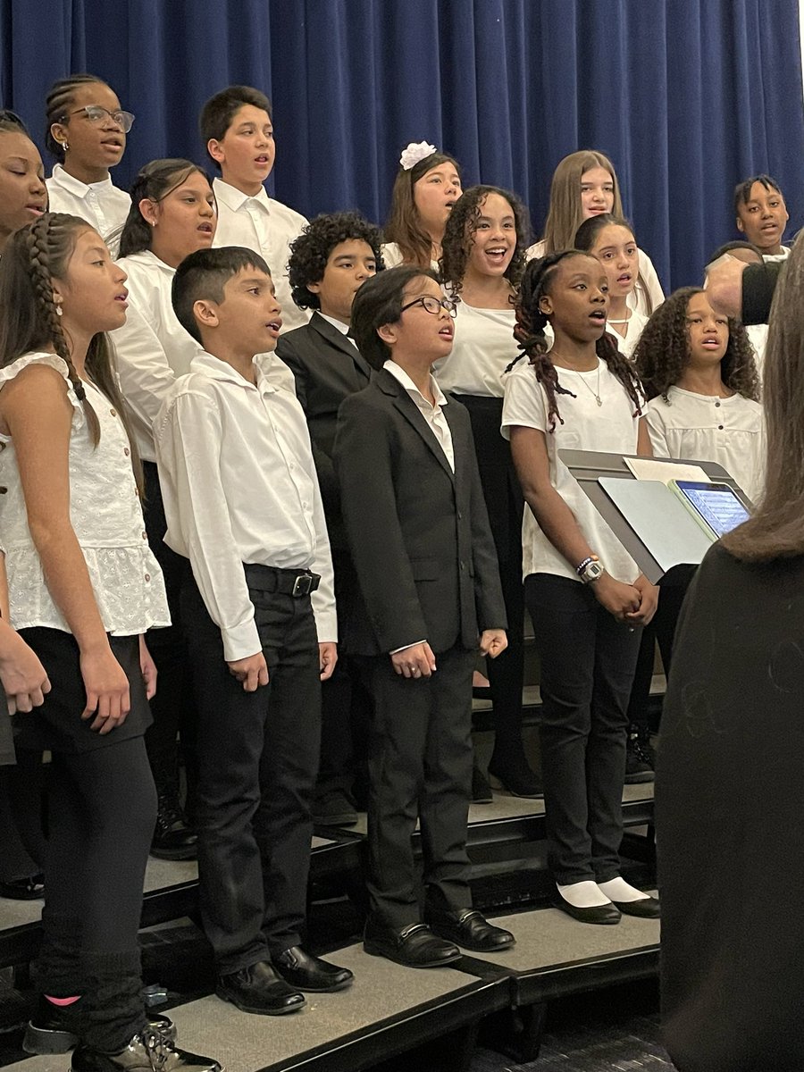 Beautiful start to the Spring Concert season tonight <a href="/WheelerAvenue/">Wheeler Avenue School</a>