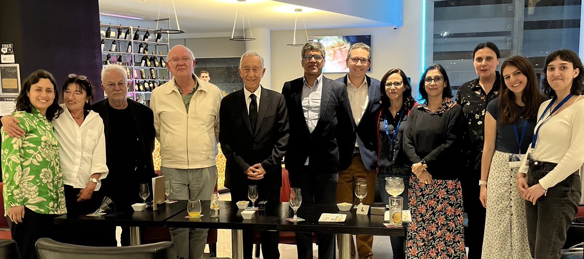 Caetano Reis e Sousa (@reisesousalab) on Twitter photo An unexpected chance visit from the President of Portugal helping celebrate the 50th anniversary of <a href="/SImunologia/">Sociedade Portuguesa de Imunologia</a>. #SPIannualmeeting #50years An unexpected chance visit from the President of Portugal helping celebrate the 50th anniversary of <a href="/SImunologia/">Sociedade Portuguesa de Imunologia</a>. #SPIannualmeeting #50years