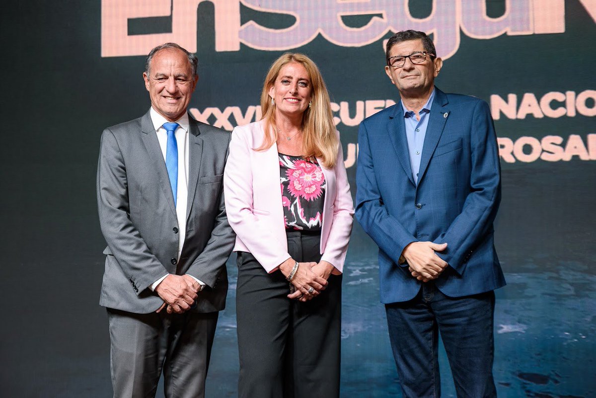 FAPASAOFICIAL's tweet photo. 🗣️ El martes 28 de marzo se llevó a cabo la edición XXVI de EnSeguRos, el Encuentro Nacional de Seguros en Rosario.

🌐Más información en la web de #FAPASA. 

#FAPASAFederal #SSN #seguros #productordeseguros https://t.co/idDkpolgc4