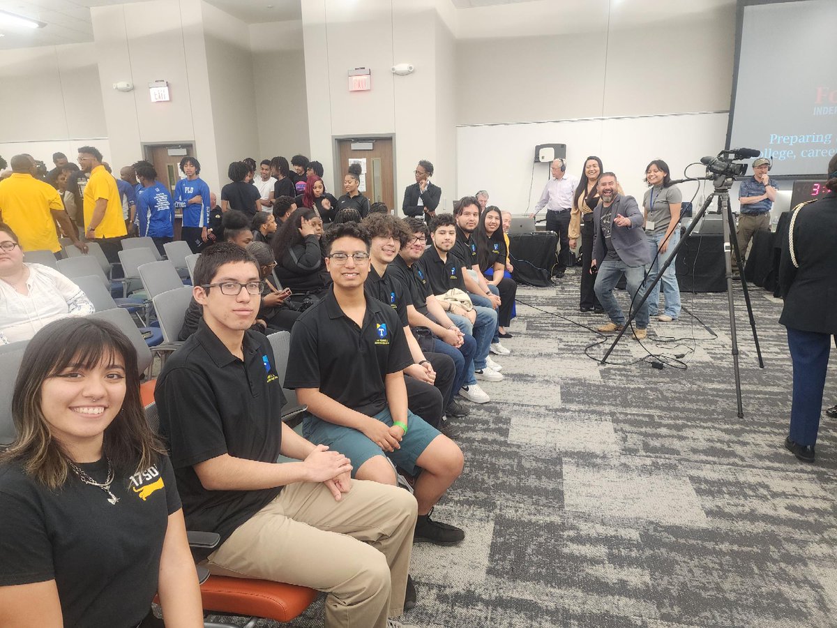 I.M. Terrell Academy for STEM and VPA tweet media