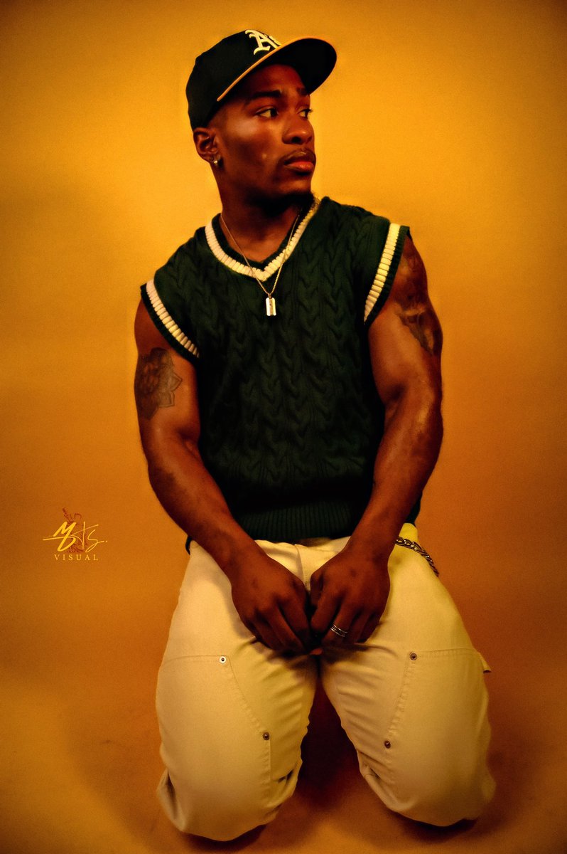 MTSVisual's tweet photo. Achievement unlocked: #23.
.
.
Models : @tharealtoriano 
Studio: @ue.unique_empire 
.
.
#photooftheday #photography #photoshoot #art #artist #artwork #visual #captureoftheday #capturethemoment #beauty #Egyptiangods #malebeauty #visualart #gods #blackhistory #explorepage https://t.co/G2v7PfTEJy