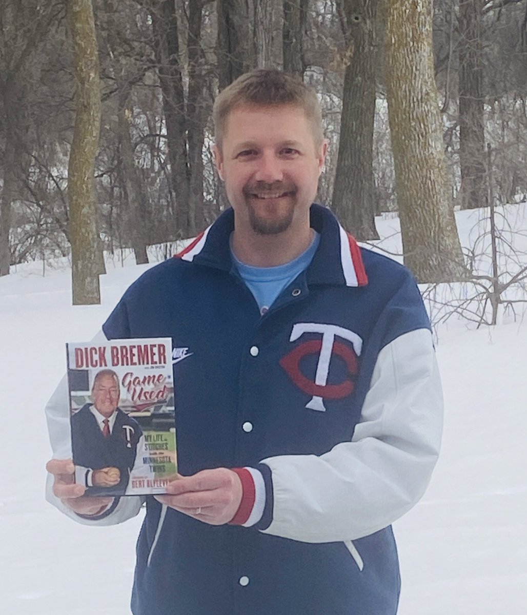 rschmitz27's tweet photo. @dbremer_pxp Coming at you from Aldrich, MN with the matching jacket. I’ll be wearing it Target Field next Saturday. Will you? #LeftHandedToast https://t.co/cBWksneG8O