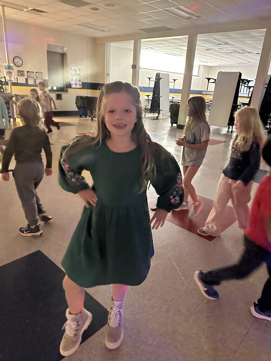 CFESmustangs's tweet photo. PBIS Dance Party!!! ๐ #MotivatedMustangs https://t.co/UrniG6FyKv