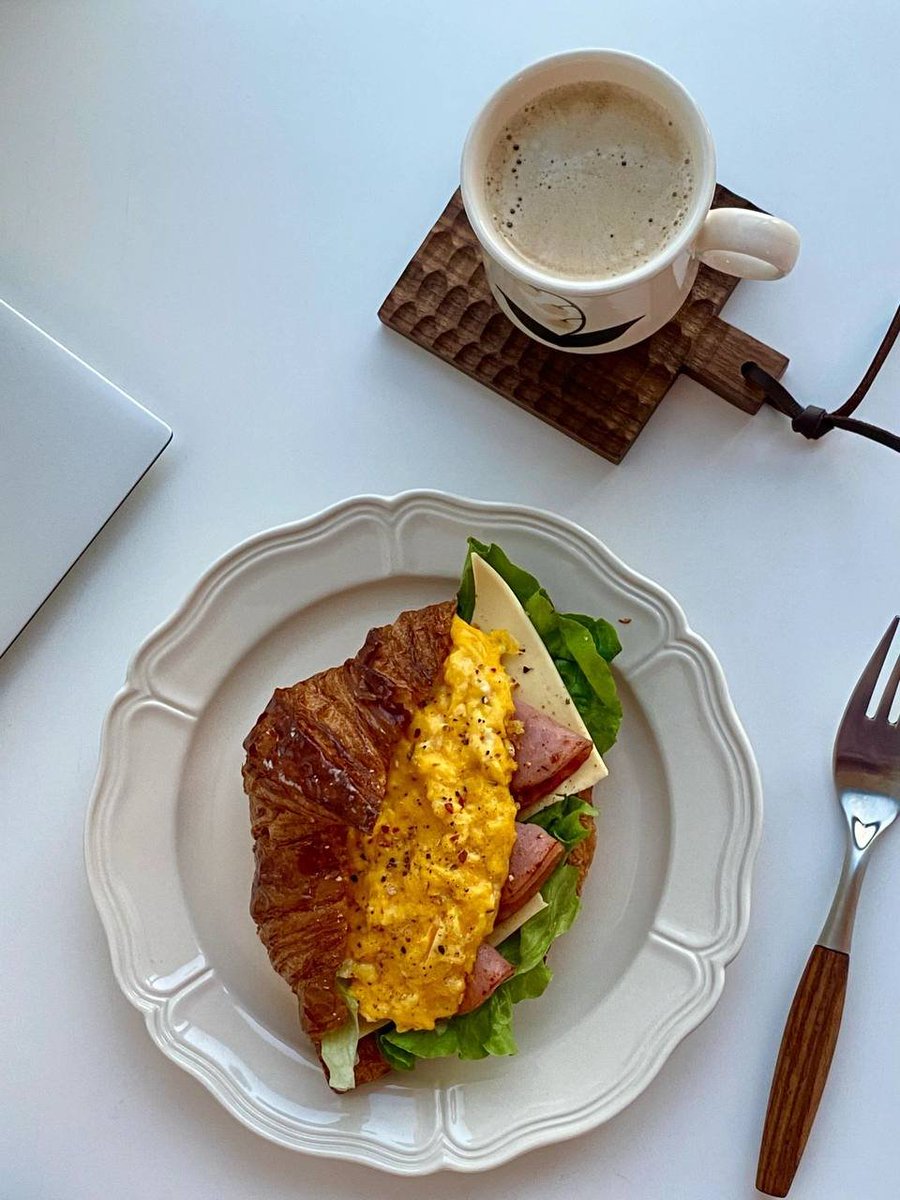 yoocamii30's tweet photo. I usually use it for breakfast, and the cheese ham and egg croissant sandwich is delicious. https://t.co/uQ7HCarZAu