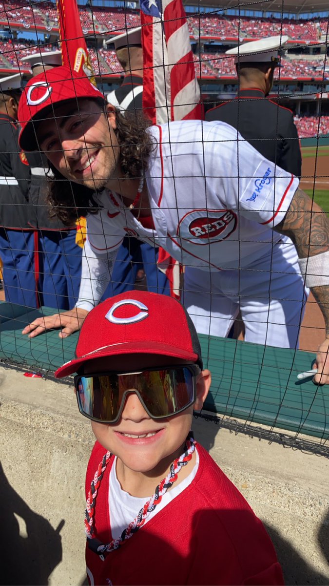 kellygrigson's tweet photo. It happened! We FINALLY got @JonathanIndia’s autograph after a year of trying! Gapper helped us out by pointing out my boy to Indy after I told him how much my son loves #6! Thanks @Reds for a fun opening day! #Cincinnati #cincinnatireds #RedsOpeningDay #jonathanindia #reds https://t.co/3Re5MxjXqU
