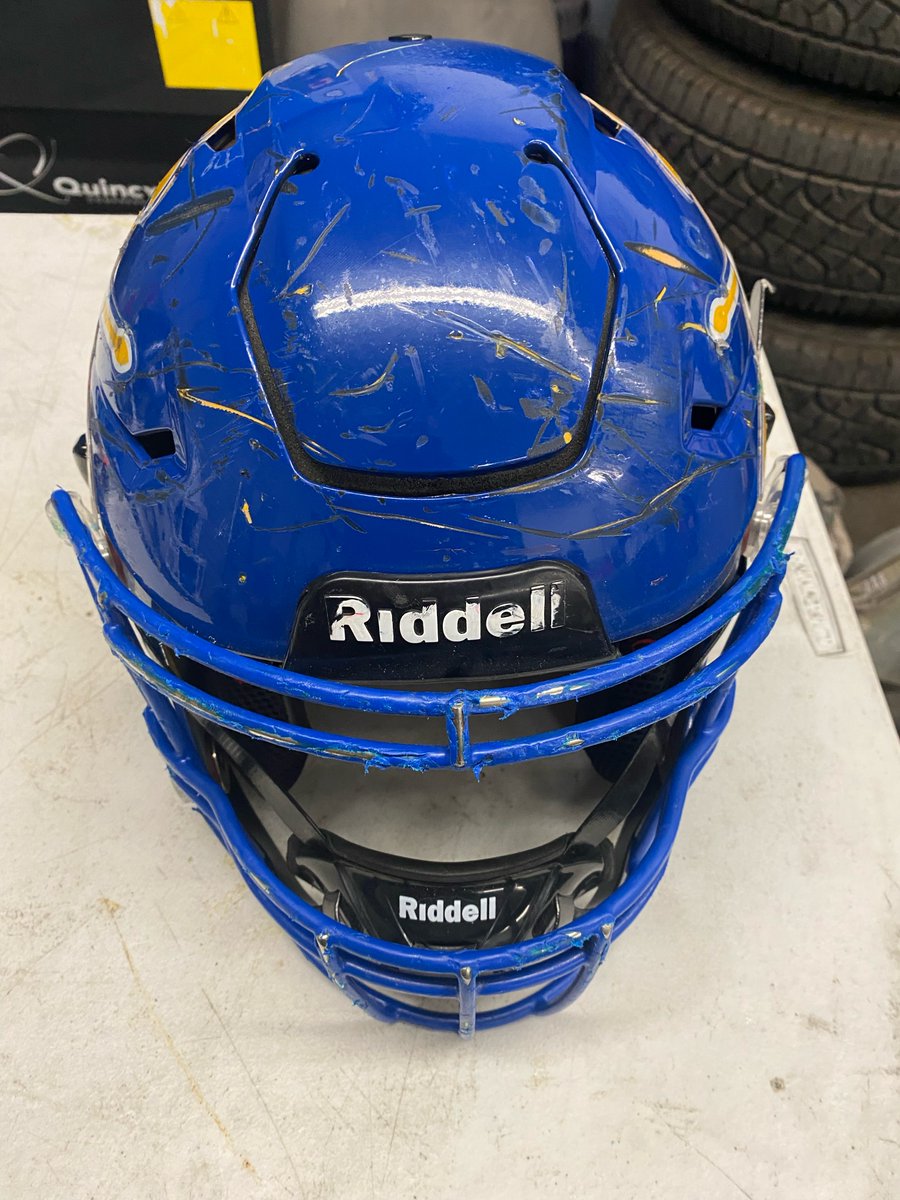 Protect your head and look stylish while doing it with Sleek Helmets! We specialize in reconditioning helmets for a variety of sports including football, softball, lacrosse, hockey, and baseball. Come visit us at 9720 Atlantic Avenue, South Gate, California or contact us!