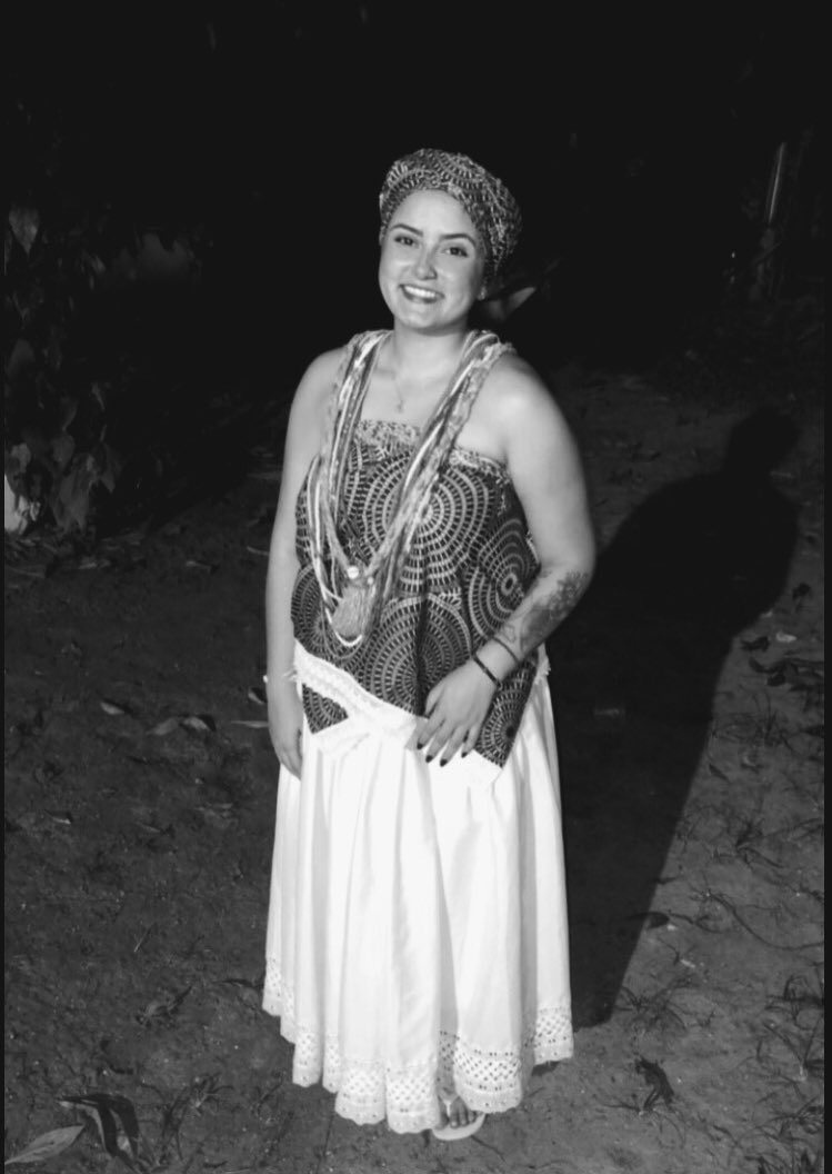 Nome: Natália 
Vulgo: Nat/ Nitinha/ Dofonitinha Ogorensì 🐍 
Vodun: Gbessen
Navalha: Avimaje
Signo: Peixes
Nação: Jeje Mahi
Pombogira: D. 7 Encruzilhadas 
Cidade: Rio de Janeiro