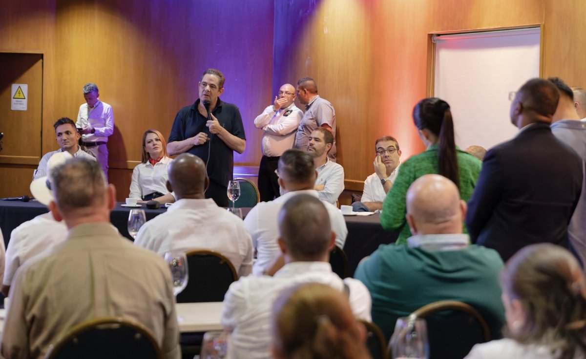 Exitosa jornada en Pereira, Risaralda. ¡Gracias a todos!