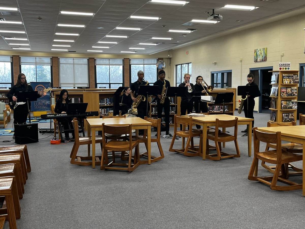 gmochamber's tweet photo. Thanks to @GrandviewCSD4 for hosting us today for #StateOfEducation! Grandview has a lot to be proud of and we’re excited to see how our community will continue to grow. Our students are #FutureReady and our future is strong! @krodrequez @CityofGrandview https://t.co/GnVzIKY9M3