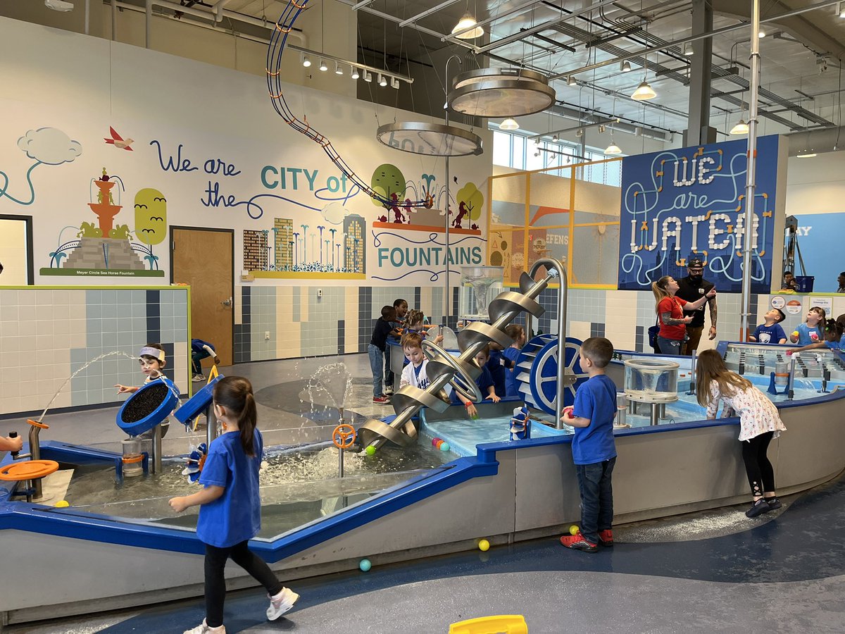 Amber Anderson tweet media