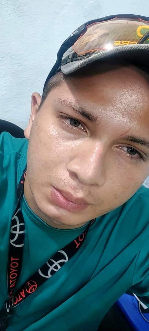 RobertLobo_'s tweet photo. Atención con este caso. Andrés Ely Torres (24), se encuentra desaparecido desde el 07 de marzo cuando fue a realizar un trabajo de albañilería. Cuando su tlf se apagó se encontraba en el barrio El 70 de El Valle, según averiguó su familia. Él vivía en Catia. Ahora bien, hay... https://t.co/FpSbZu10RD