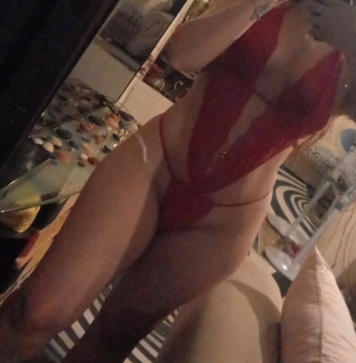 Isparta yeniyim dm beyler ödeme elden yüz fotosu atmayanlar boşuna yazmasın sadece yüz fotosu atanlar ile görüşme yapacağım
