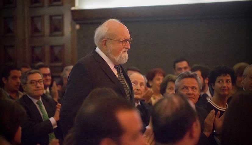 Mariwska's tweet photo. Tercer año de su partida. Gratitud por su vida, obra, y por su cariño al @FMSBogota Algunos recuerdos por su paso por el Festival. #krzysztofpenderecki #FIMSAC https://t.co/VQ2CbG4K4k