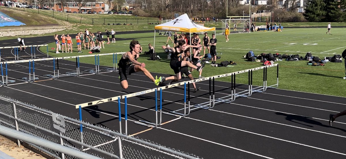 VianneyRunning's tweet photo. A great start to the Vianney track season at the Clayton Invitational.  Great performances all around from sprinters, middle distance, long distance, and field.  GO VIANNEY! https://t.co/z8MNEi3EAH