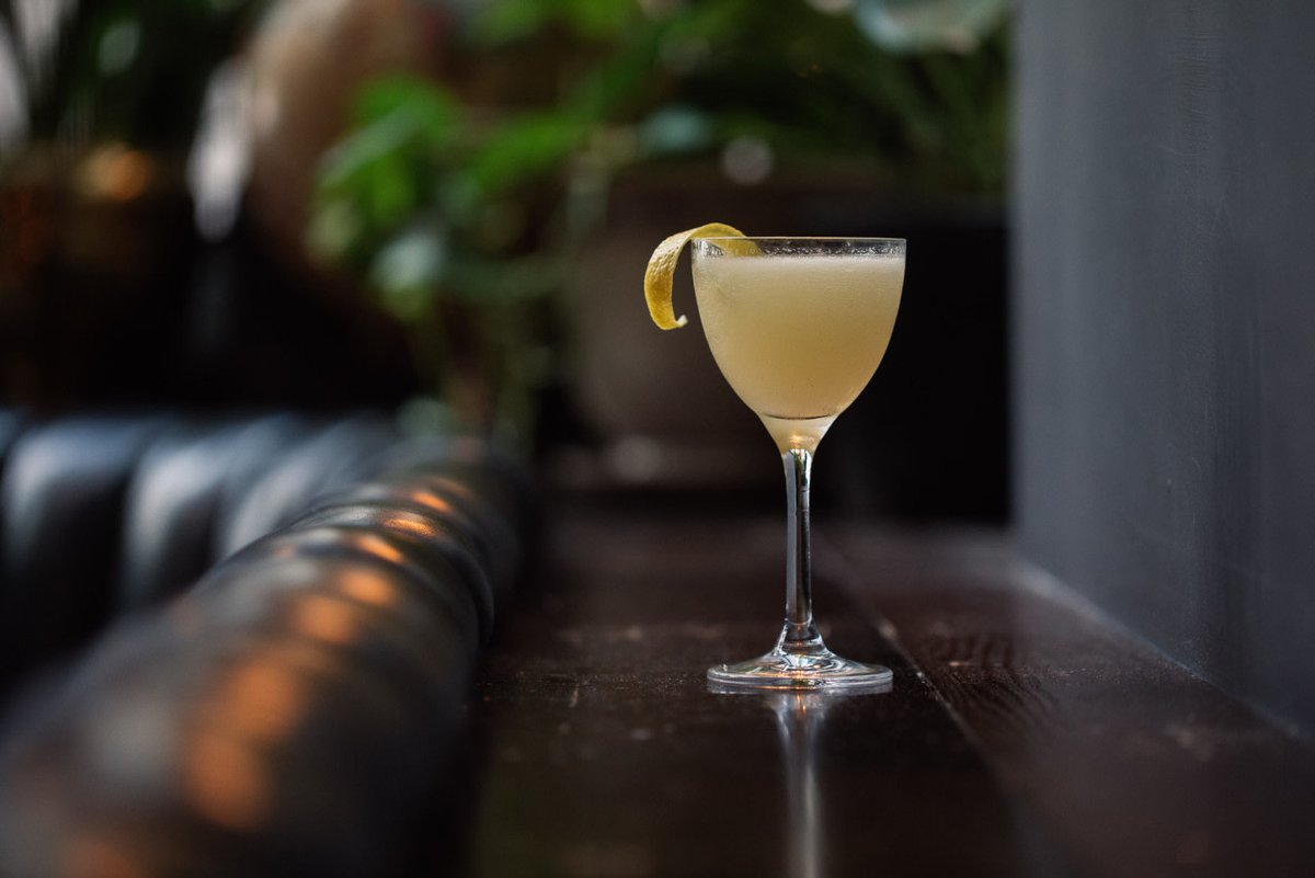 ***The Pastel Issue*** From the terrific team at Kitty Hawk &amp; our own Ms Fleur De Lys comes this zesty, pitch-perfect beverage! Enjoy "Cocktail Friday: Kittyhawk's Pastel Phillip Lane" now live on Polka Dot Made! polkadb.com/40MKWIJ