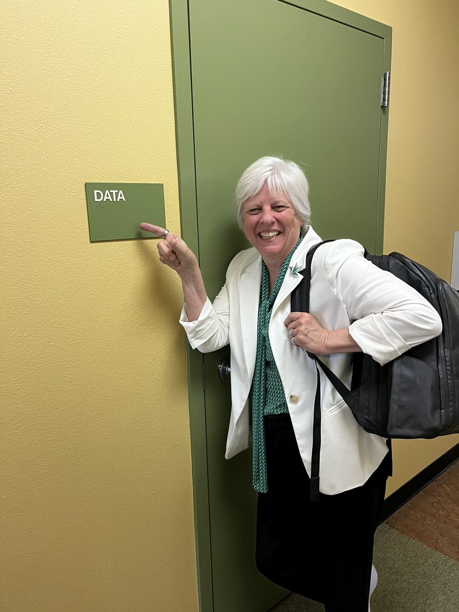 Trish Hatch tweet media