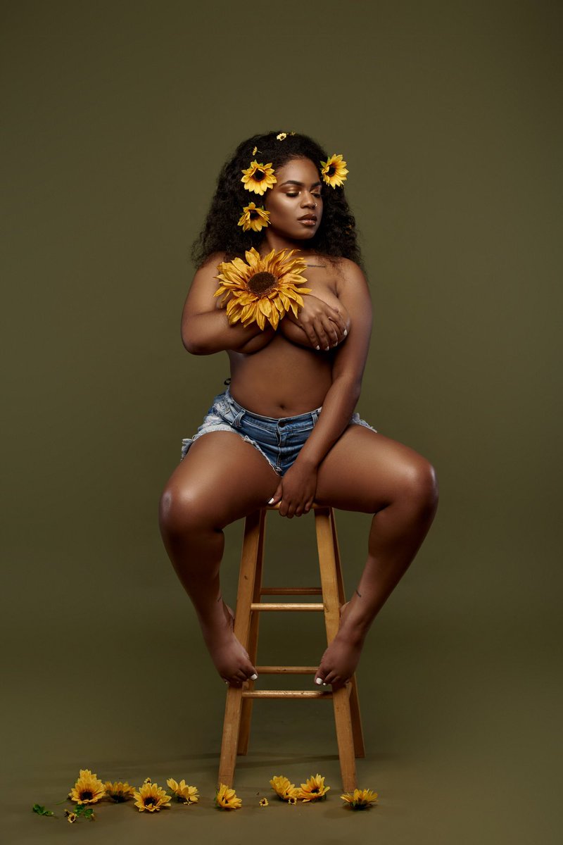 Thee Barefaced Beauty ✨ tweet media