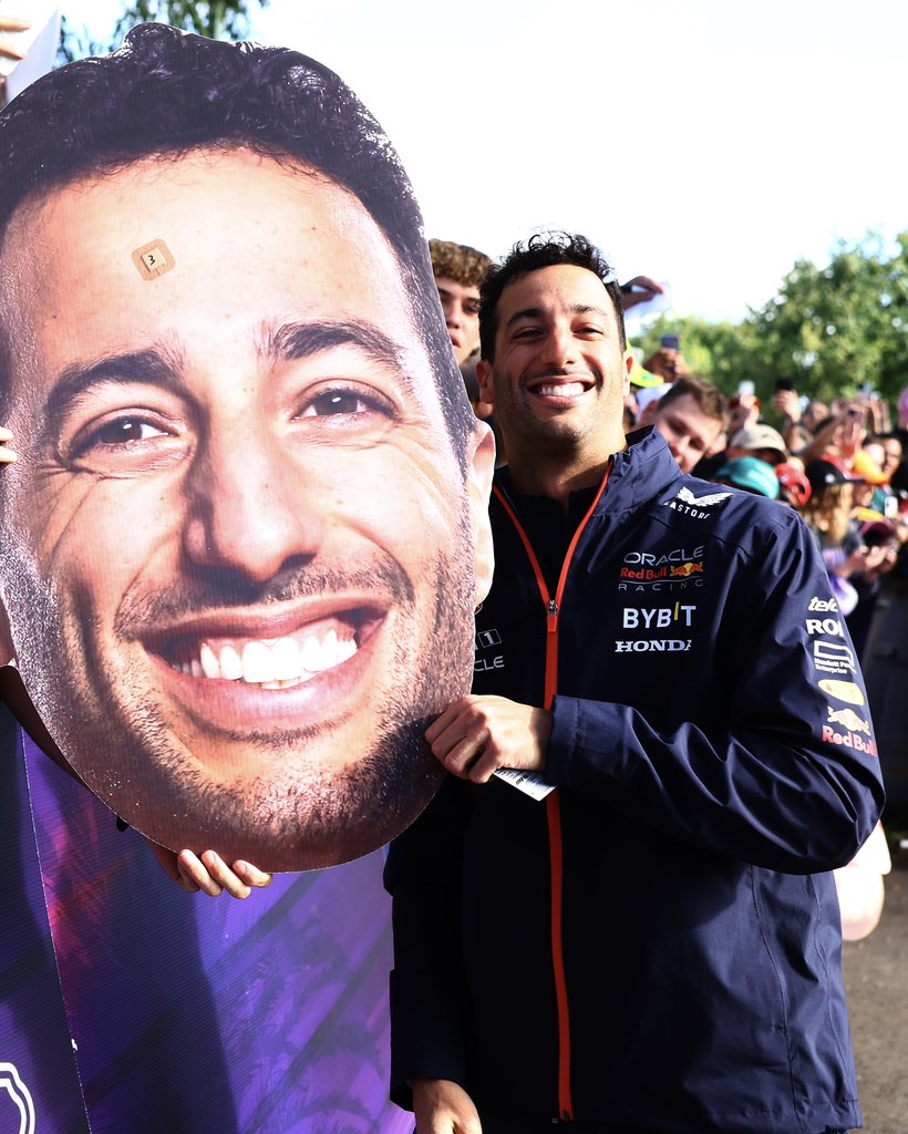 redbullracing tweet picture