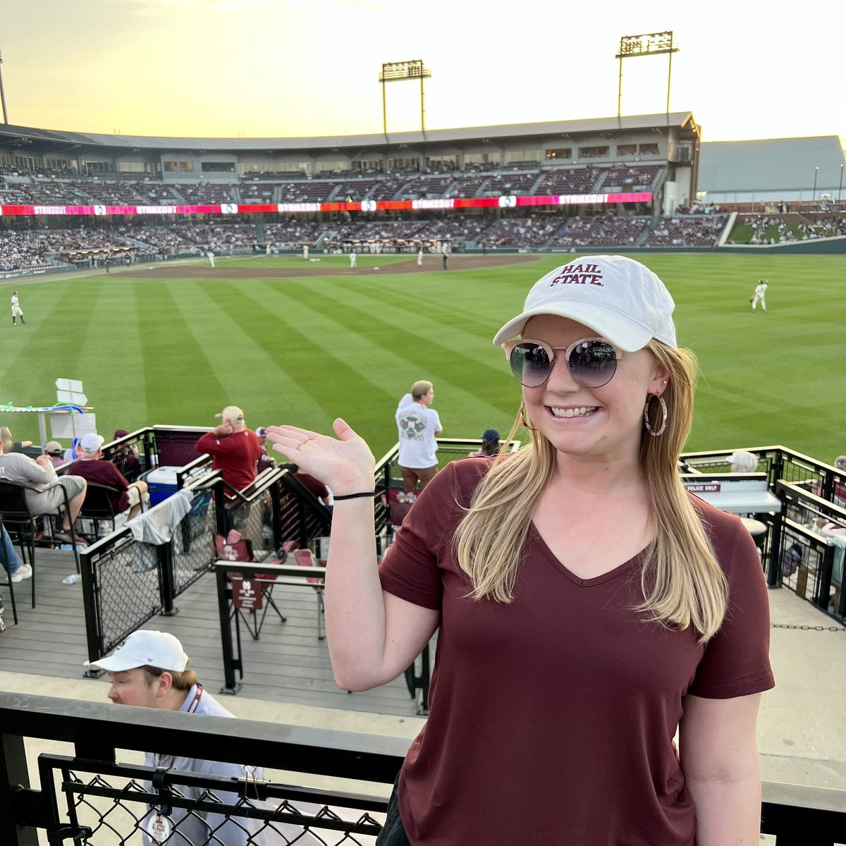 abstractabs's tweet photo. I don’t remember who won that Carolina/State baseball game eight years ago, but I do remember crying the next day when @GamecockWBB lost to Notre Dame in the Final Four 🤷🏼‍♀️

May the Bulldogs win on the diamond and the Gamecocks win on the court this weekend! https://t.co/8GmhnEj9Bs