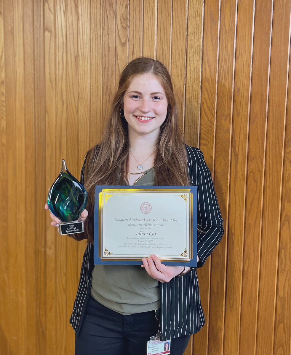JillianEJCox's tweet image. I’m very honored to have received the Graduate Student Association Award for Scientific Achievement at the 2023 GREAT Symposium! Thank you @OcanasSR for being such an outstanding mentor and guiding me through every step of this insightful process!