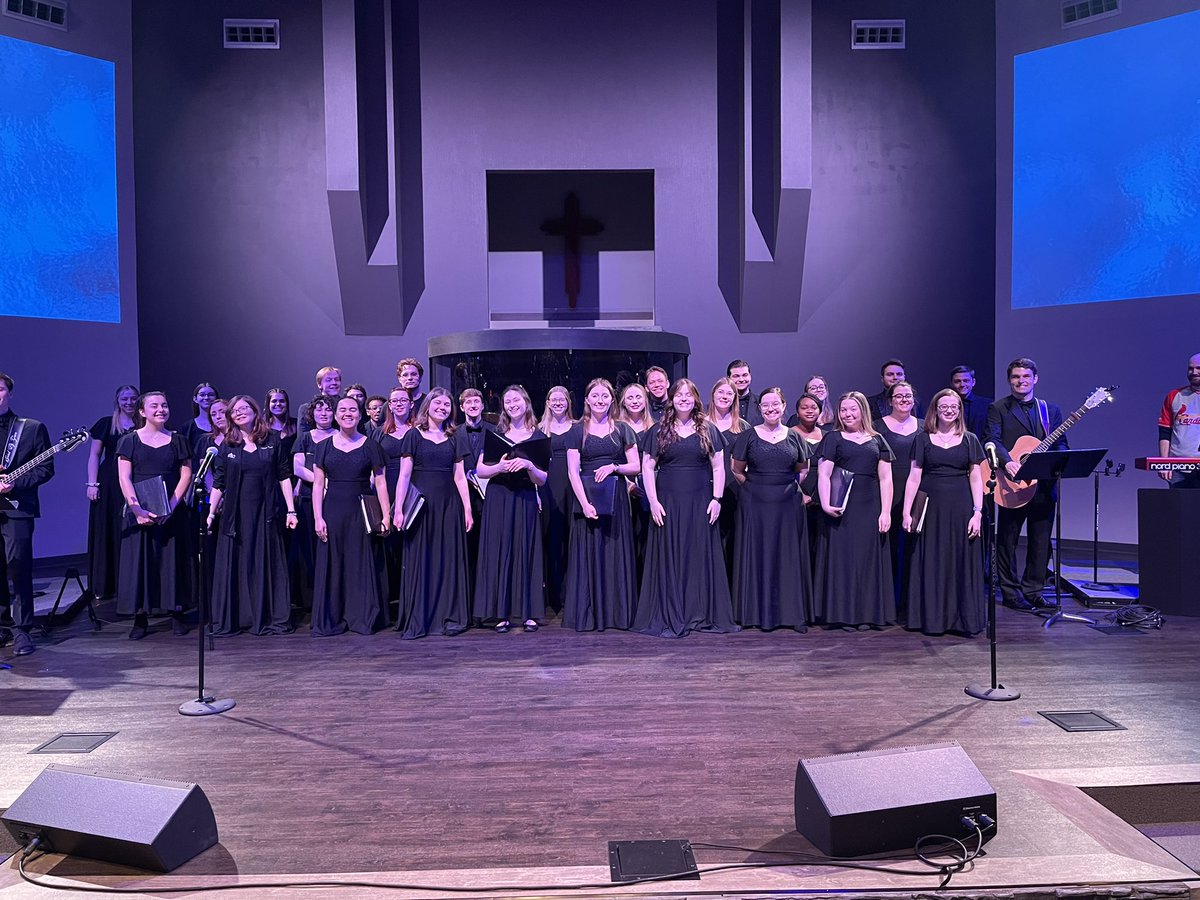 bartbarber's tweet photo. The Missouri Baptist Chorale is knocking it out of the park tonight. https://t.co/HSvMe3OG5E