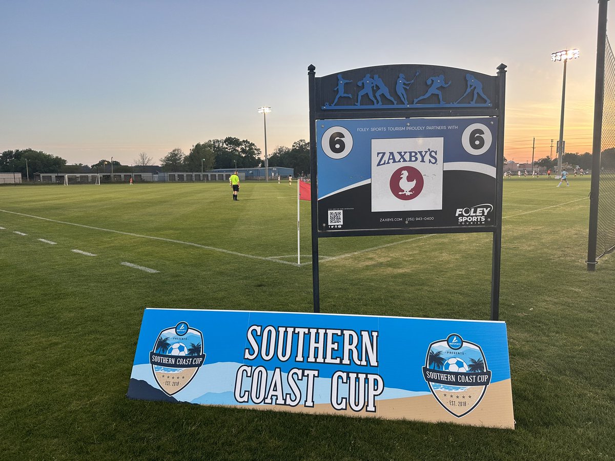 EurekaSoccerG's tweet photo. Warm up underway at Field 6 — under the lights at our first game of the Southern Coast Cup vs. McGill-Toolen Catholic (AL). @High_School_Cup #EUR https://t.co/cle2wThkIb