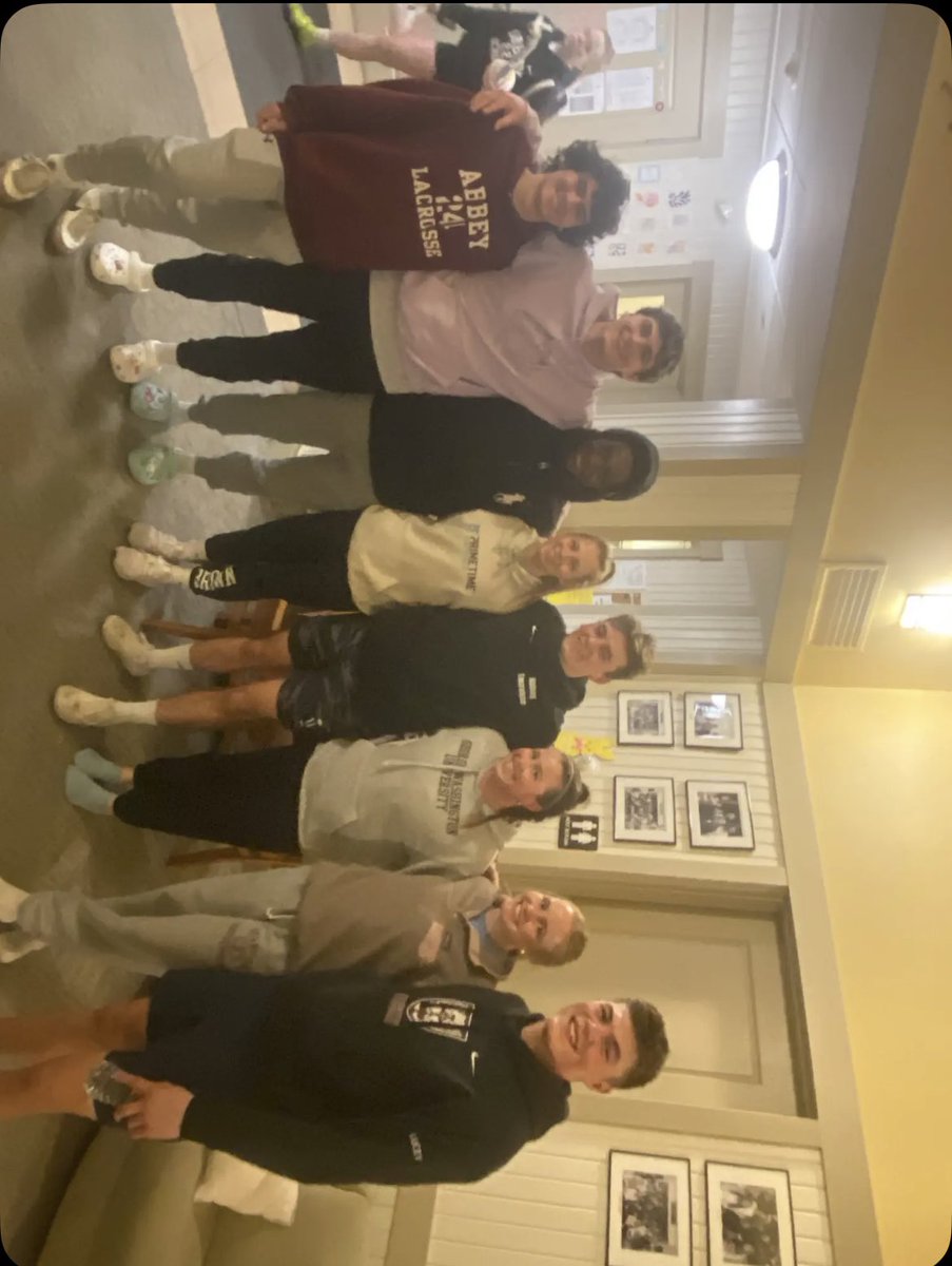HoldenFlynn2's tweet photo. The boys took on yoga club stretching out and getting loose ahead of BB&amp;N this Saturday. The boys took care of business on and off the yoga mats. #PoundTheRock #MalibuMade #TheFlock https://t.co/pRdDVkINUZ
