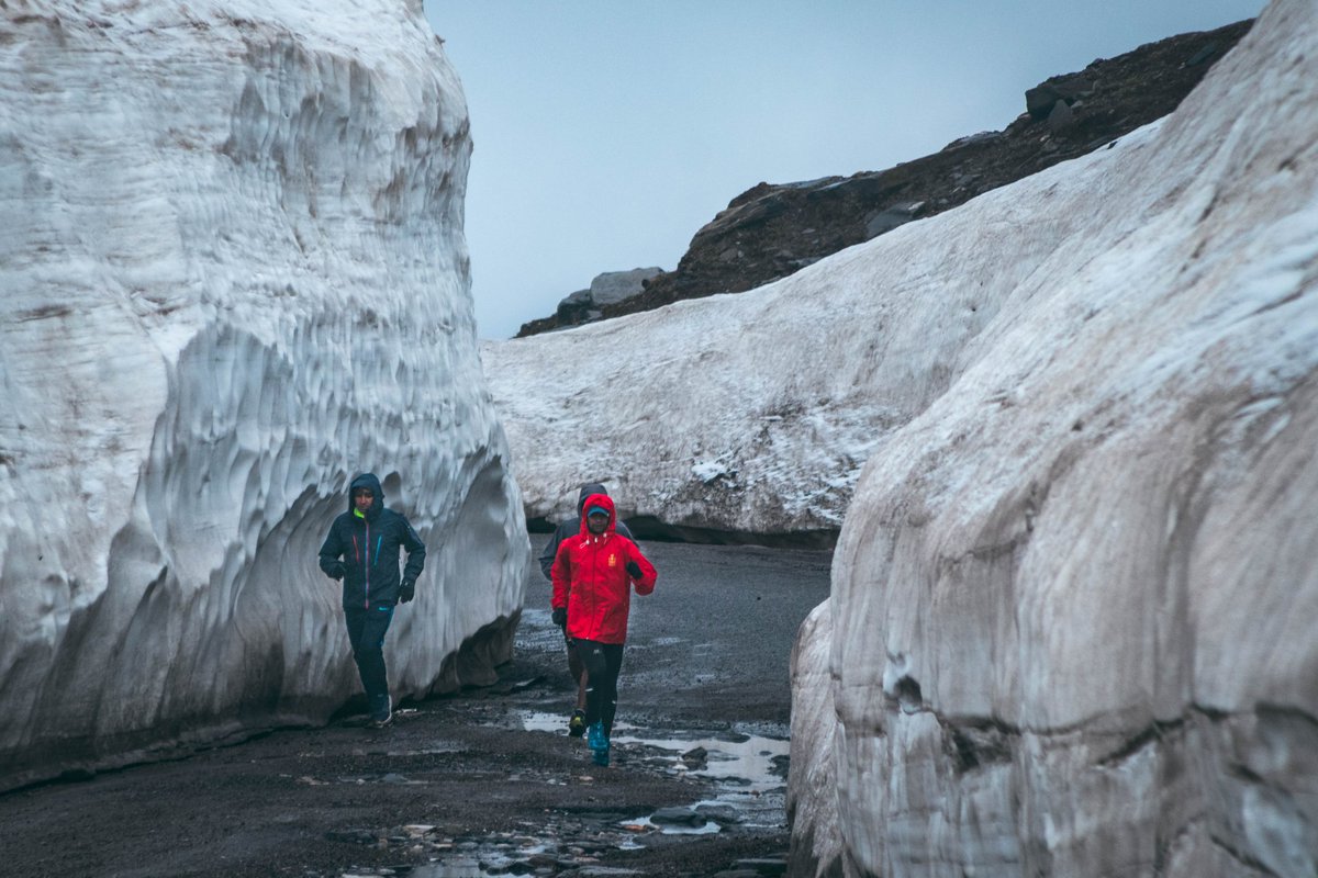 the_hellrace's tweet photo. This could be You, crossing the Rohtang La while running the Rohtang Epic, if the weather gods have their say. To know more,
visit : https://t.co/z8nIFMHMpp
#rohtangepic #rohtangpass #ghrf #greathimalayanrunningfestival #lehmanalihighway #thehellrace #notfortheweaokofwill https://t.co/zp8WDlvGch