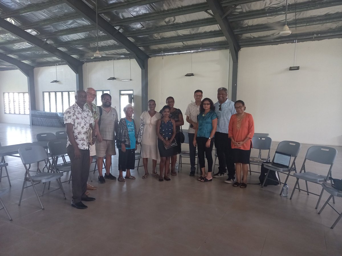 FijiCouncil's tweet photo. A few members of the #FiscalReviewCommittee, including @FijiCouncil ED, @VaniCatanasiga pose with members of the public that participated at Navua consultation this am. The team is headed to Suva now! @FijiGovernment @UNDP_Pacific @RichardKNaidu @bimanprasad @ViliameWT https://t.co/C1Twfsf4UH