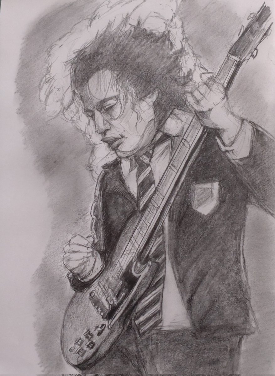 Happy birthday  #AngusYoung 
お誕生日おめでとうございます
来日したら絶対に観に行きたい
#絵 #イラスト #鉛筆画 #drawing #Pencildrawing #freehanddrawing #artwork #ACDC #アンガスヤング