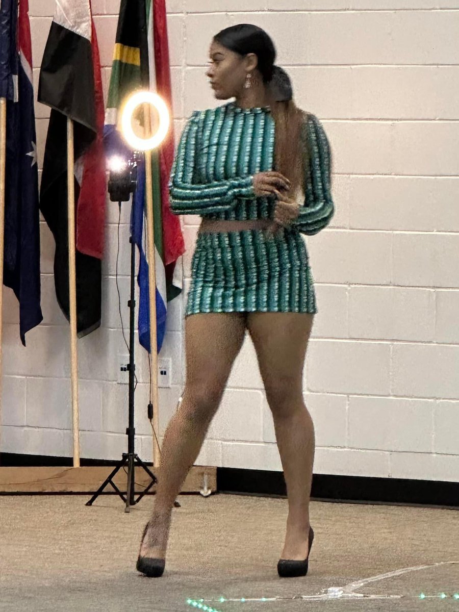 WagonBurning's tweet photo. Green ribbon work print! Ultra mini skirt paired with our long sleeve baby crop shirt.
This look can be found on our site along with our other custom prints.
https://t.co/LsBlH2mzVe
#indigenous #ribbonwork #nativefashion #nativemodel #ndncountry #ndnterritory https://t.co/StZBfUhuoK