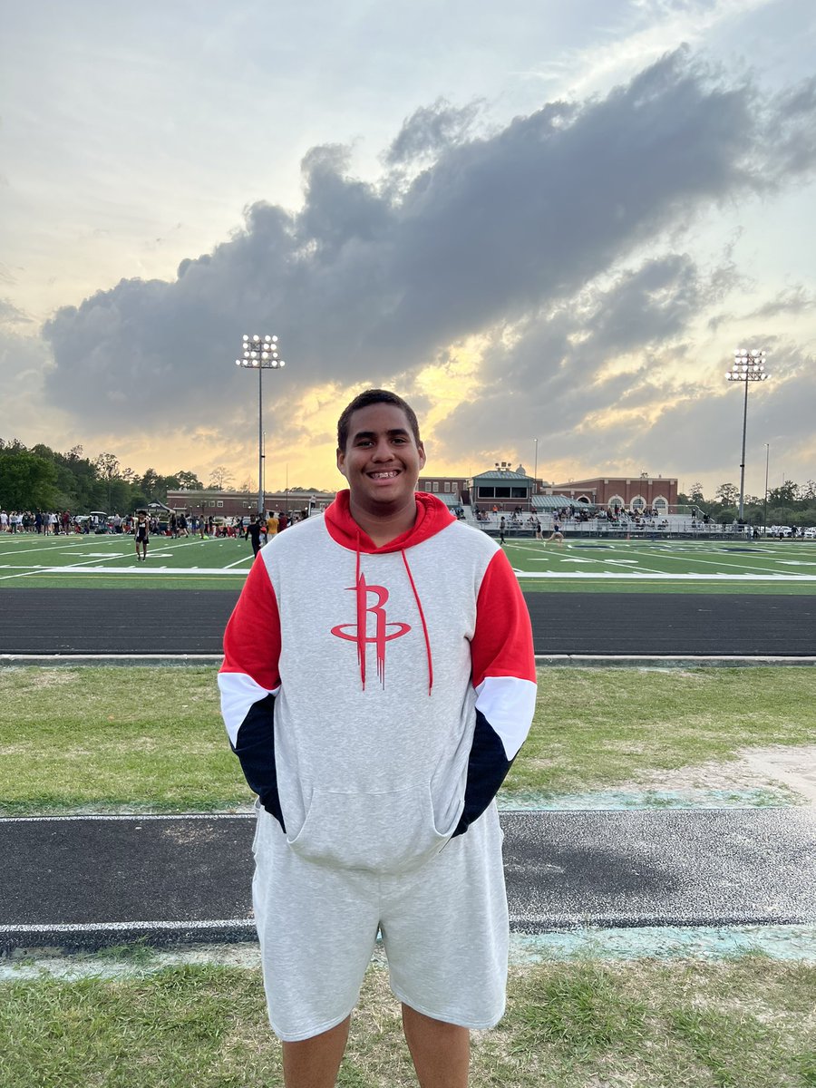 Big PR for our Freshman Jonah !!!
134 feet in discuss <a href="/jonah_d1/">Jonah Espinosa</a> <a href="/single_antonio/">Antonio Singleton</a> <a href="/LionsSpring/">Spring Lions T&F</a>