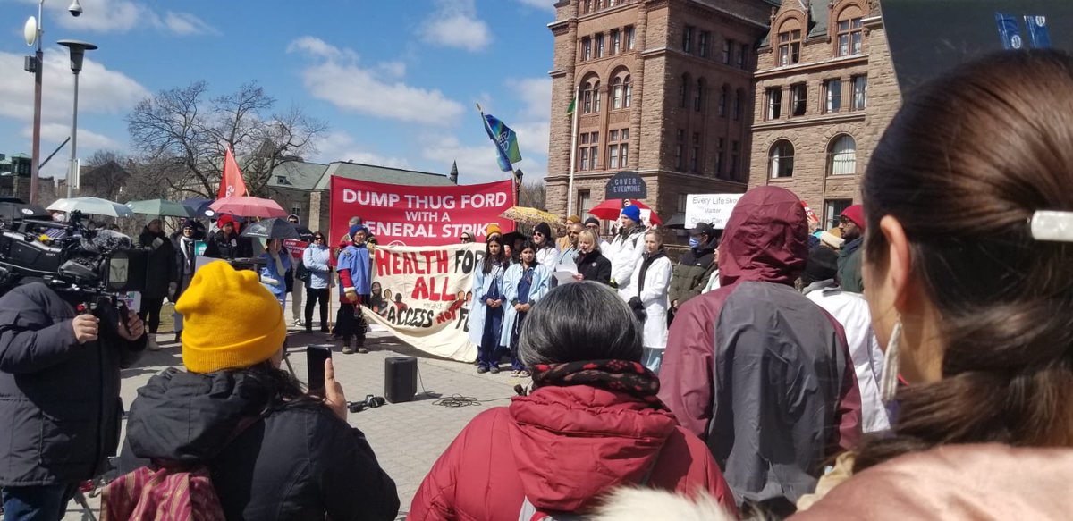 nlstoronto's tweet photo. Proud to join today’s Queen’s Park rally against @fordnation @SylviaJonesMPP cuts to #healthaccess4all. Announced last Friday, to be in place tmrw. Life-saving essential treatment suddenly cut. 👎🏽 https://t.co/xixIYz7CBX